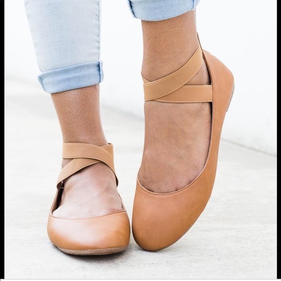 Bella Marie Shoes - Bella Marie 🤎 Chic Elastic Strap Ballet Flats